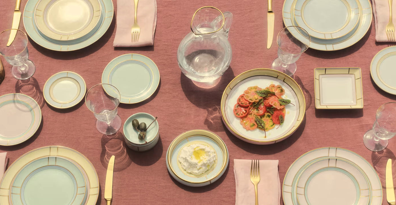 Discover DIVA, the new collection from Ginori 1735, featuring sleek and sophisticated contours. Available in four pastel colors to...